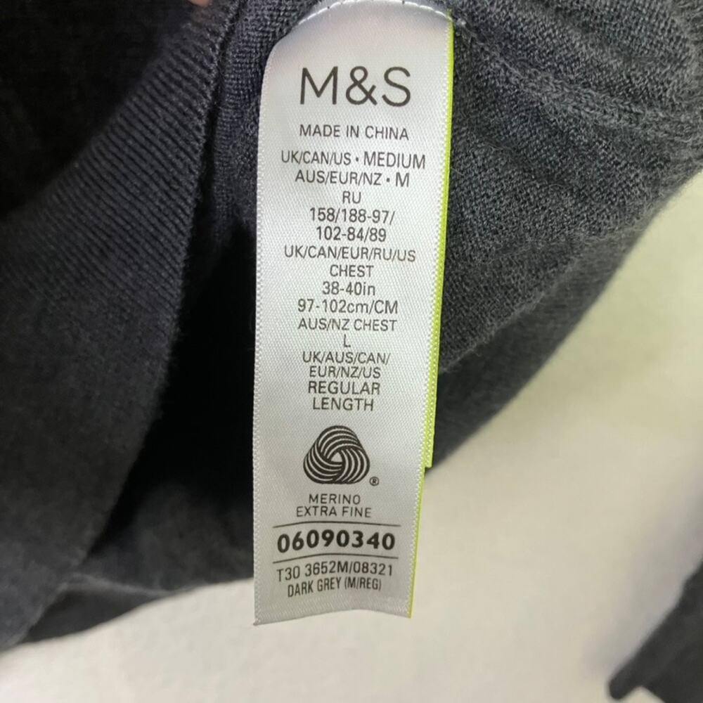 Marks & Spencer 100% Extra Fine Merino Wool Sweater Size M Quiet Luxury M&S - Picture 6 of 8